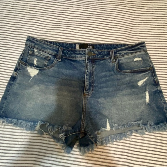 Kut from the Kloth Distressed Blue Jean Shorts - Picture 1 of 3